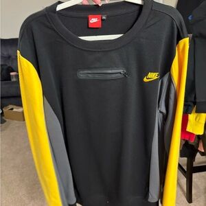 Nike Black and Yellow Sweatshirt